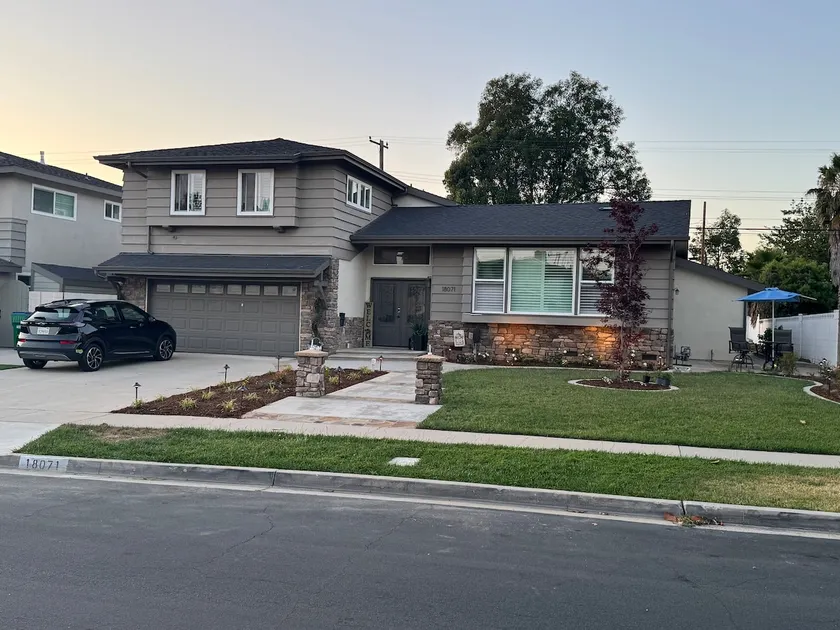 Adorable Back House-Tustin - Image 1