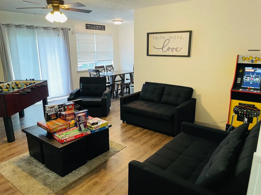 Game themed 3bed-2bath. 1/2 mi to Hard Rock Casino - Image 1