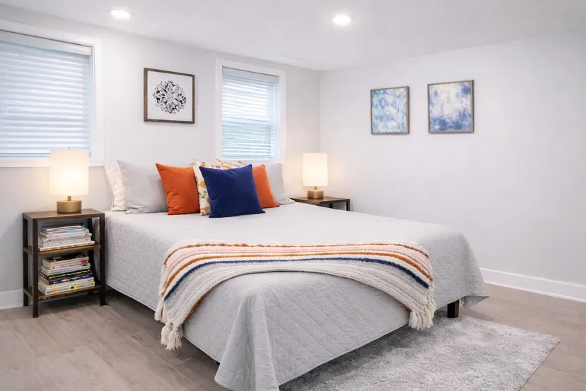 Steps to Metro | Capitol Hill | Sleeps 4 - Image 1
