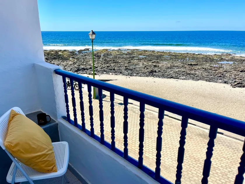 Weybeach4 -sea frontline,plaza view,little terrace - Image 1