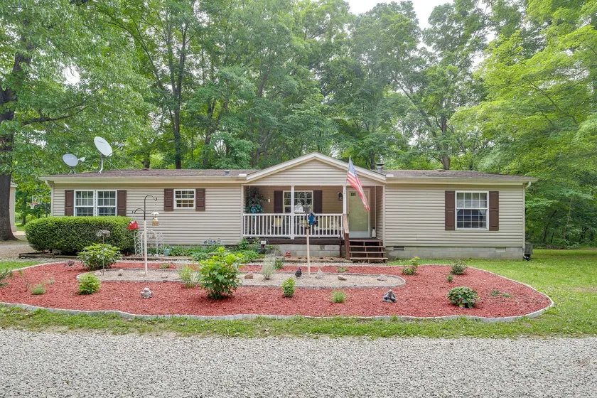 Haven in the Woods w/ 150 Acres, 2 Ponds - Image 1