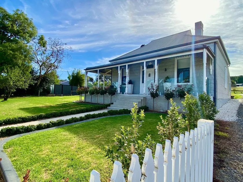The Cottage at Seppeltsfield, Barossa Valley - Image 1