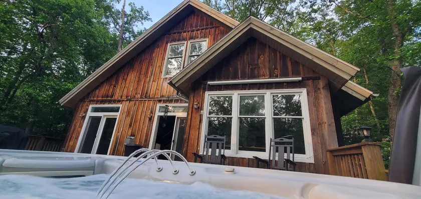 Secluded Mountain Home for 10 w/ Hot Tub & Theater - Image 1