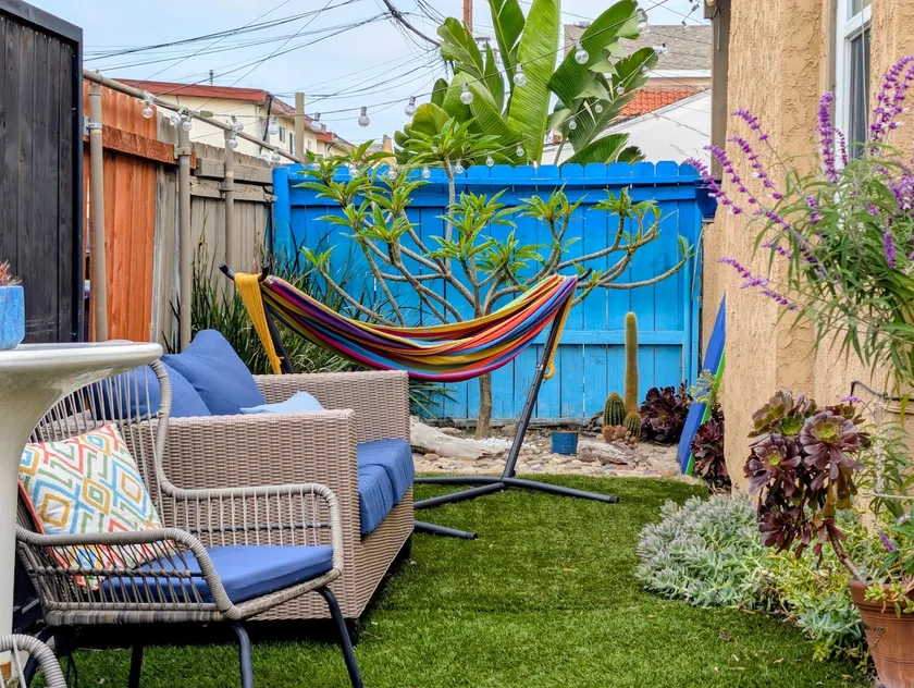 Charming Spanish Style w/Yard, 1 Mile to Beach - Image 1