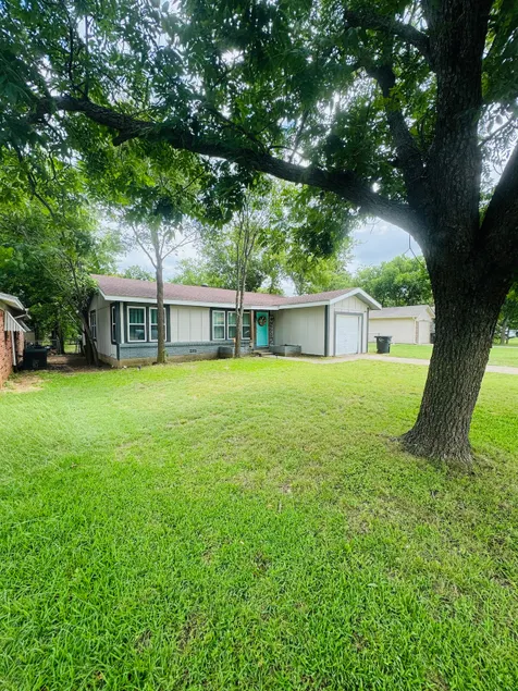 Spacious&Cozy 3BR/Free WiFi/1.4 miles from DT - Image 1