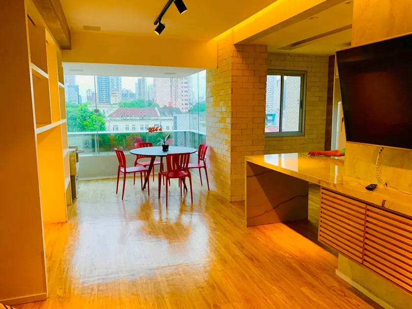 Apartment in the center with a pool next to the supermarket. - Image 1