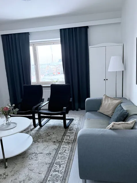 3-room apartment in a prime location - Image 1
