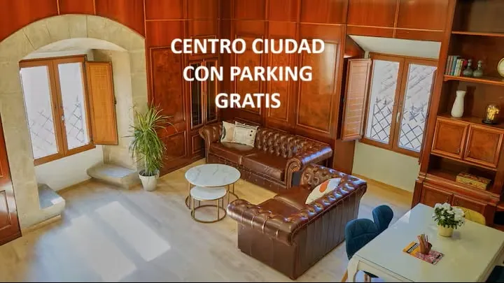”Casa de las Argollas” apartment with parking - Image 1