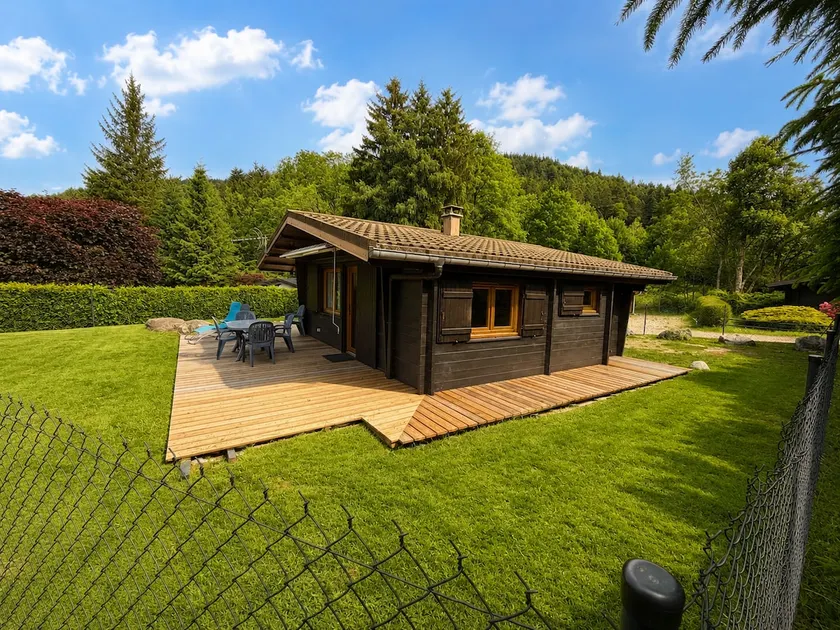 Charming, very well-equipped, fenced cottage - Image 1