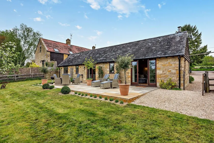 Perry Cottage - Image 1