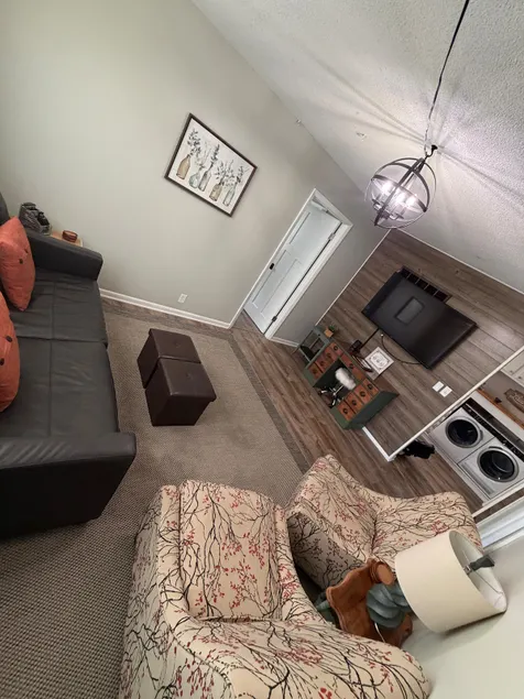 Cute 2 bedroom in Starved Rock Country - Image 1