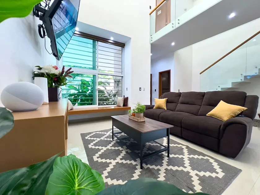 Fresh home with AC, Switch & grill - 15 min beach - Image 1
