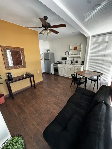 #4 Beautiful, centrally-located, and equipped 2R apartment. Cuat-Cuatay - Image 1