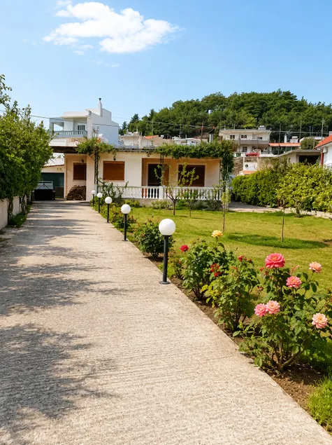 Traditional house ”Attaviros View” - Image 1
