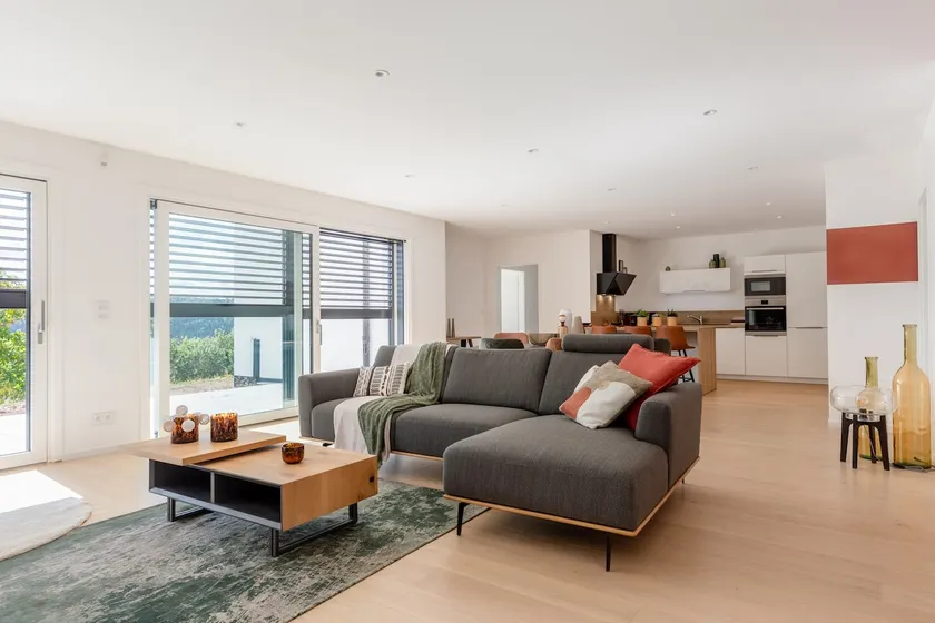 Quiet stay • View • EV charging • Garage - Image 1