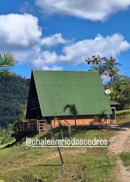 Swiss Chalet, amidst nature, Rio dos Cedros, Santa Catarina - Image 1