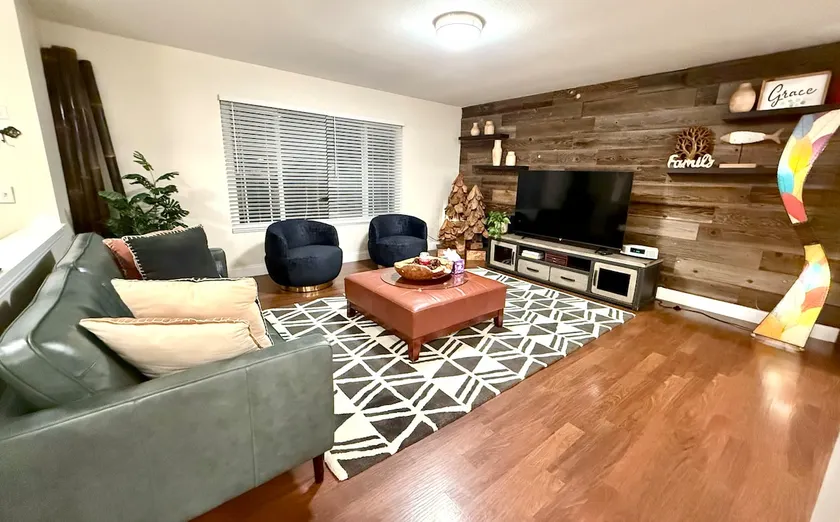 Boutique Home near Monterey, Carmel STR25-00020 - Image 1