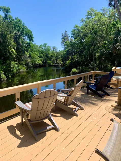 Relaxing Riverfront Retreat - Image 1