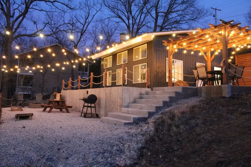 Lake Views -Outdoor Amenities - Fire Pit -Location - Image 1