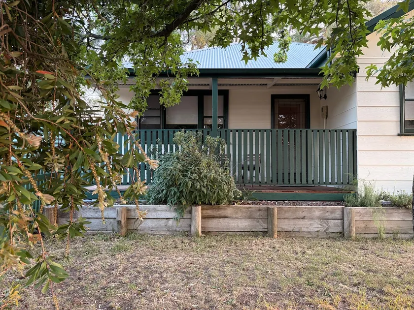 Hilltop Cottage at Ashlan Farm - Image 1