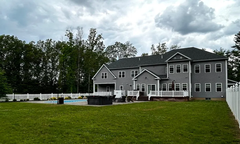 10 Beds Mansion*Heated Pool By Track-Town-Golf-SKI - Image 1