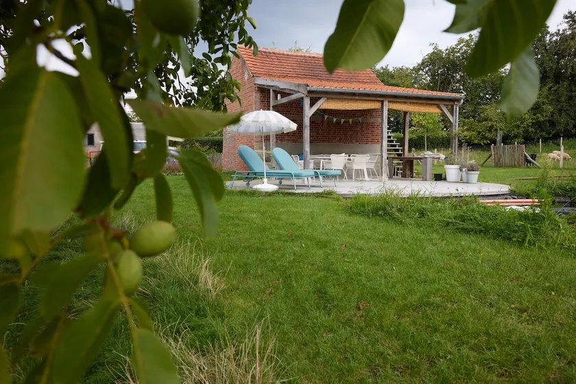 Cozy guest suite with shared swimming pond - Image 1