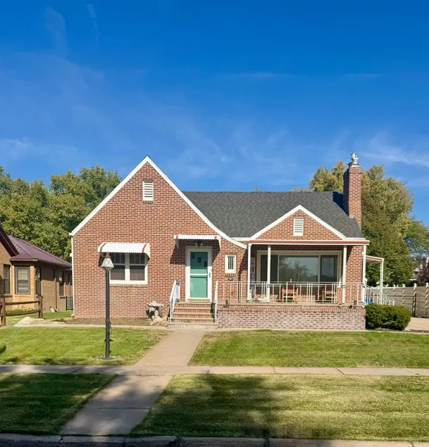 The Ogallala Brick House- Fenced Backyard! - Image 1