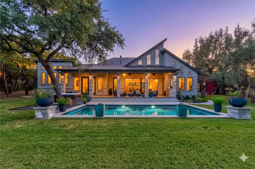 26 Bed Estate | Events, Pool | 5 min Jester King - Image 1