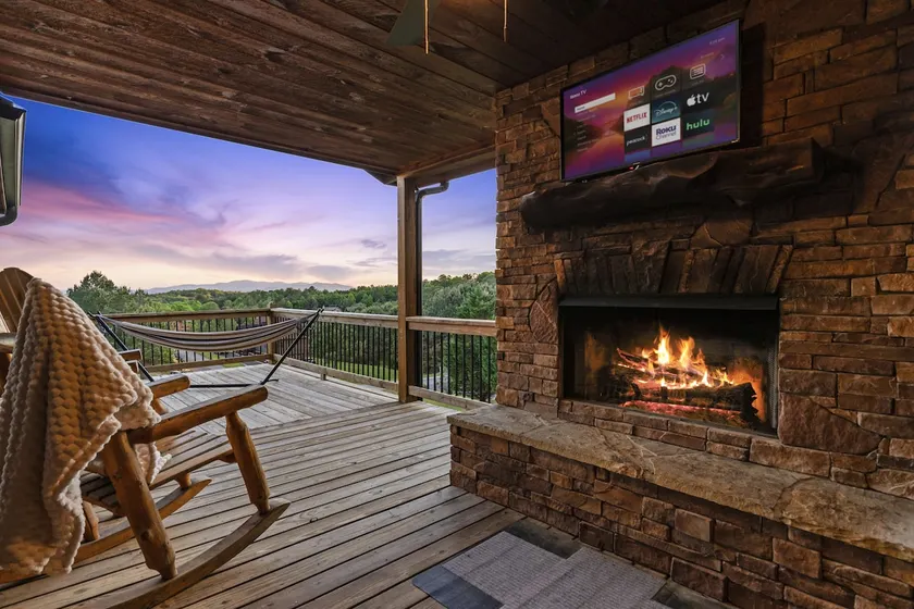 Mtn View-10 Min>Town-Hot Tub-Theater-Game Room - Image 1