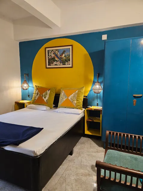 1BHK City Escape within the City with Free Parking - Image 1