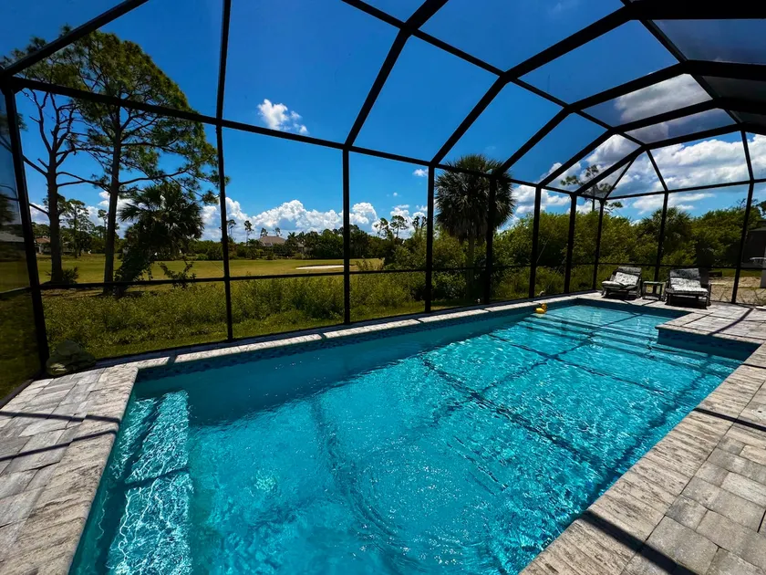 Gulf Coast Floridian Villa with Pool - Image 1