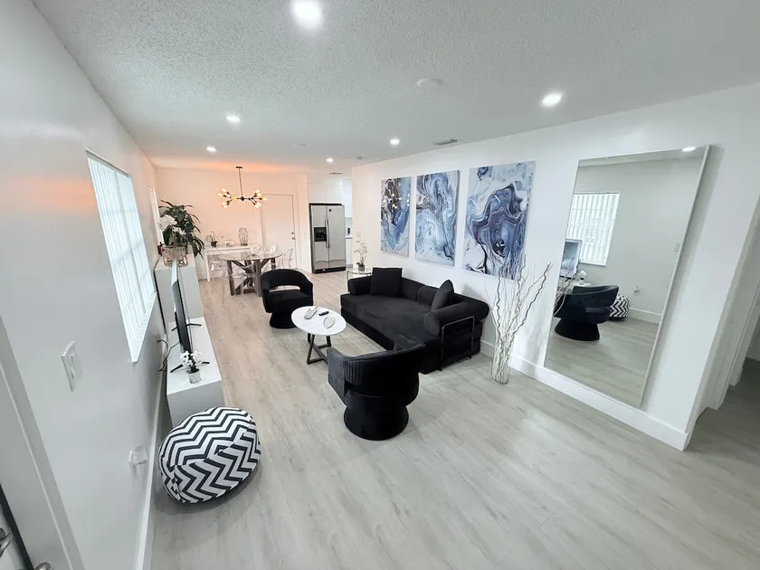Modern 3/2 House - Wynwood, Brickell, Free Parking - Image 1
