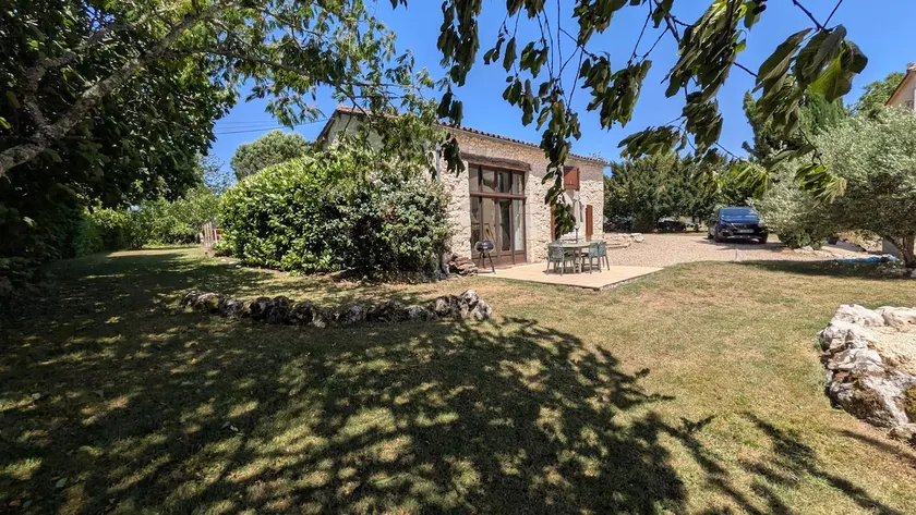Peaceful Gite Nr Eymet With Private Pool and Views - Image 1