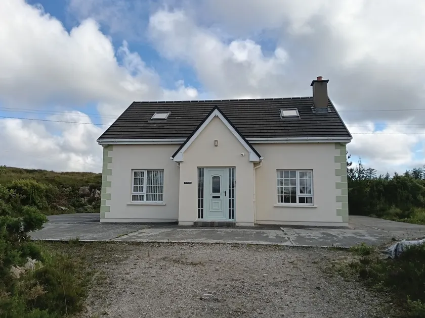 Teach Aíne, 3 bedroom cottage in Dungloe, Donegal - Image 1