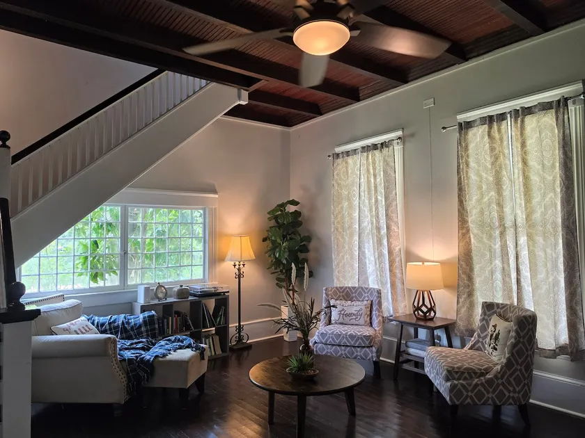 Charming Beaumont Cottage with Private Pool! - Image 1