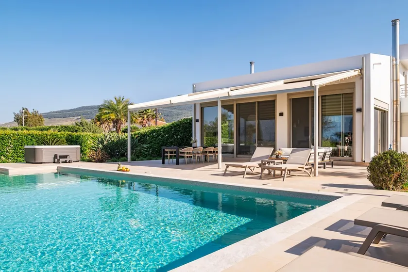 Phillyrėa Luxury Villas•Superior Dåphne 4 bedrooms - Image 1