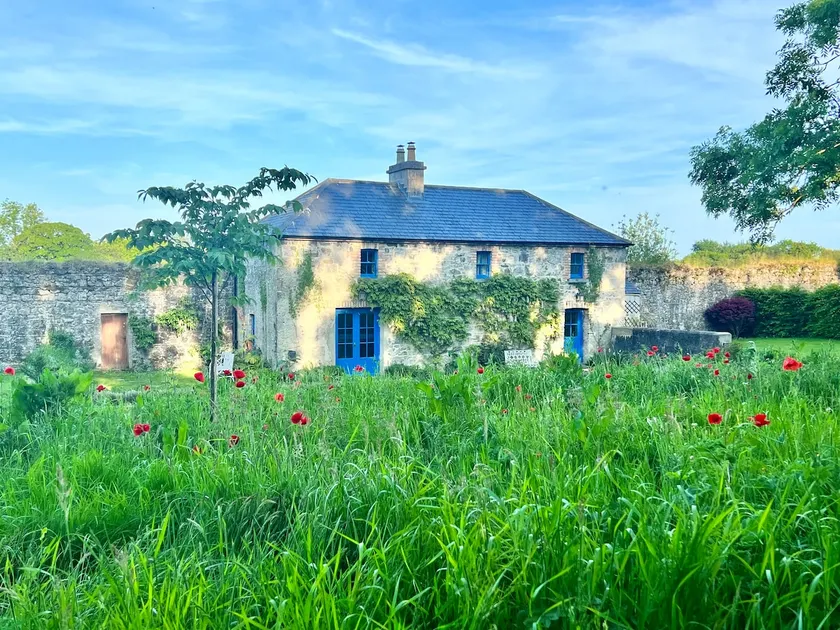 Charming cottage in the grounds of Killua Castle - Image 1