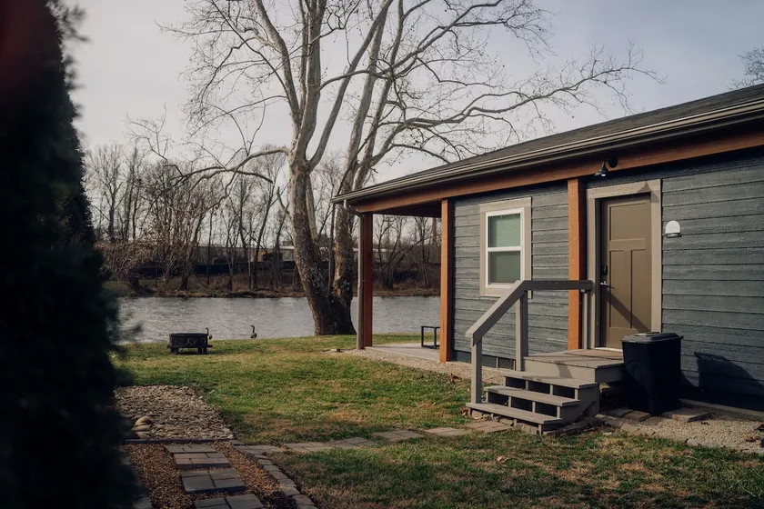 1 BR on the Watauga River near Watauga Lake - Image 1