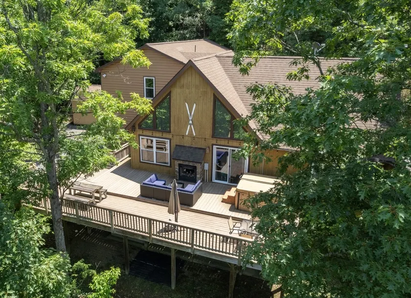 Bryce MTN Views/Hot Tub/Theater/Games/ Sleeps 14 - Image 1
