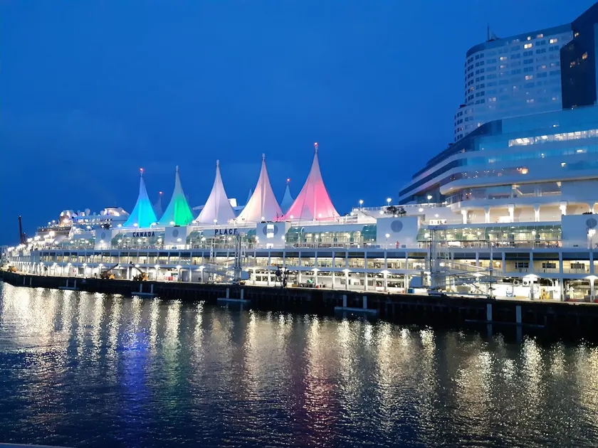 Astonishing Coal Harbor 1-Bedroom Condo With View - Image 1