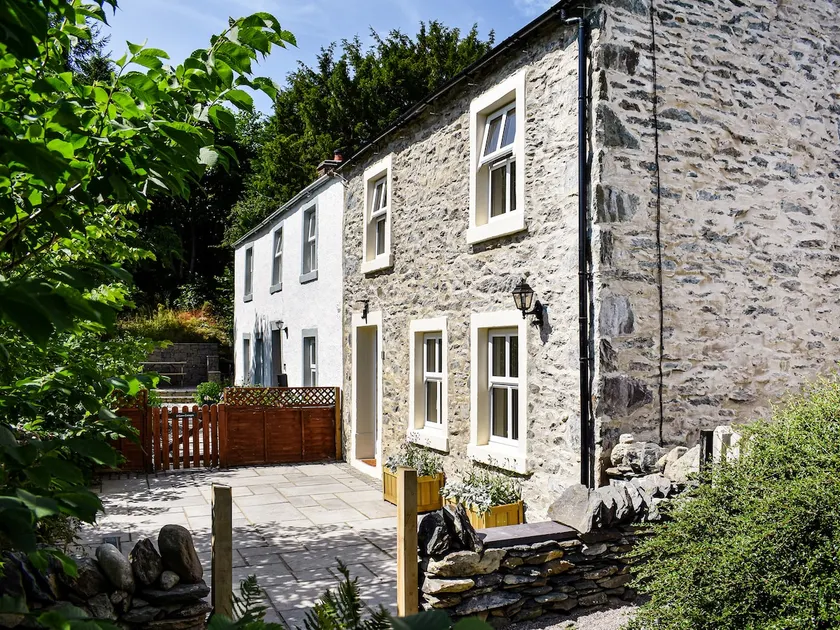 Conn Cottage - Image 1