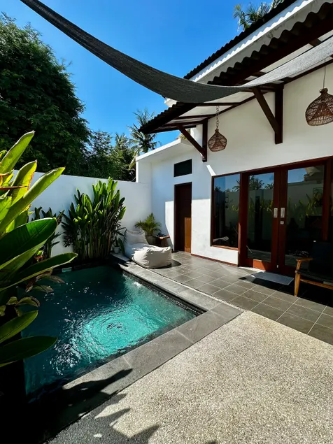 Private pool 1BR villa (2) Free bikes & breakfast - Image 1