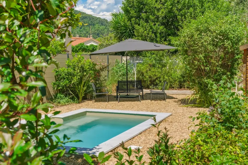 104 m² Villa - Pool, Spa & Garden - Image 1