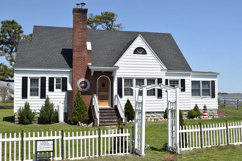 Island Generations-Cute Cottage, Private Boat Dock - Image 1