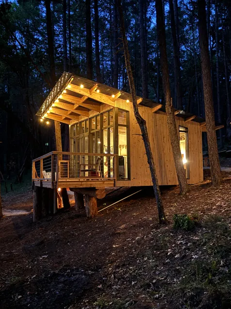 Rogue River Glamping - Image 1