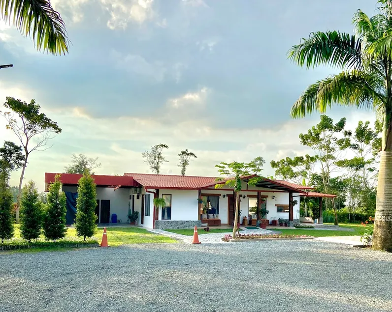 Beautiful country suite, peace and nature 10 min - Image 1