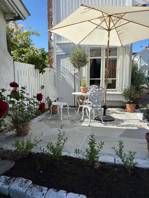 Private guest house • New bathroom • 2 min to the city center - Image 1