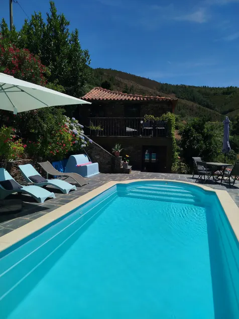 Bela Vista Alqueve, piscina privata con vista mozzafiato e cottage in ardesia - Image 1