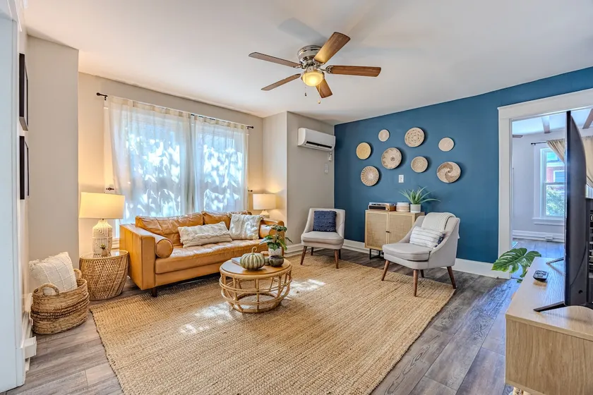 Quiet Stay + Huge Apt + Hot Tub + Dogs, Walkable - Image 1