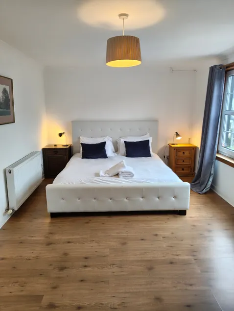 2 bedroom apartment at The Fintry Inn - Image 1